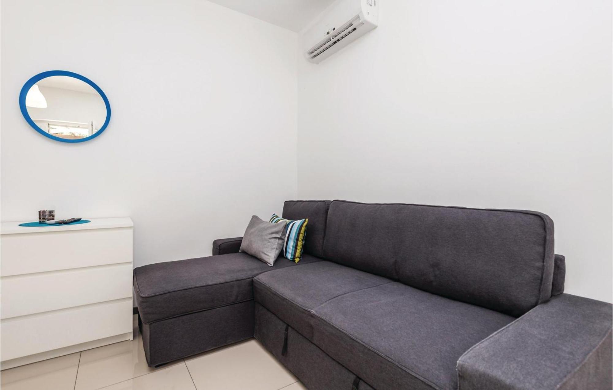 Nice Apartment In Mandre With Wifi Esterno foto